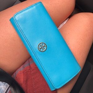 Tory Burch Robinson Continental Envelope Wallet